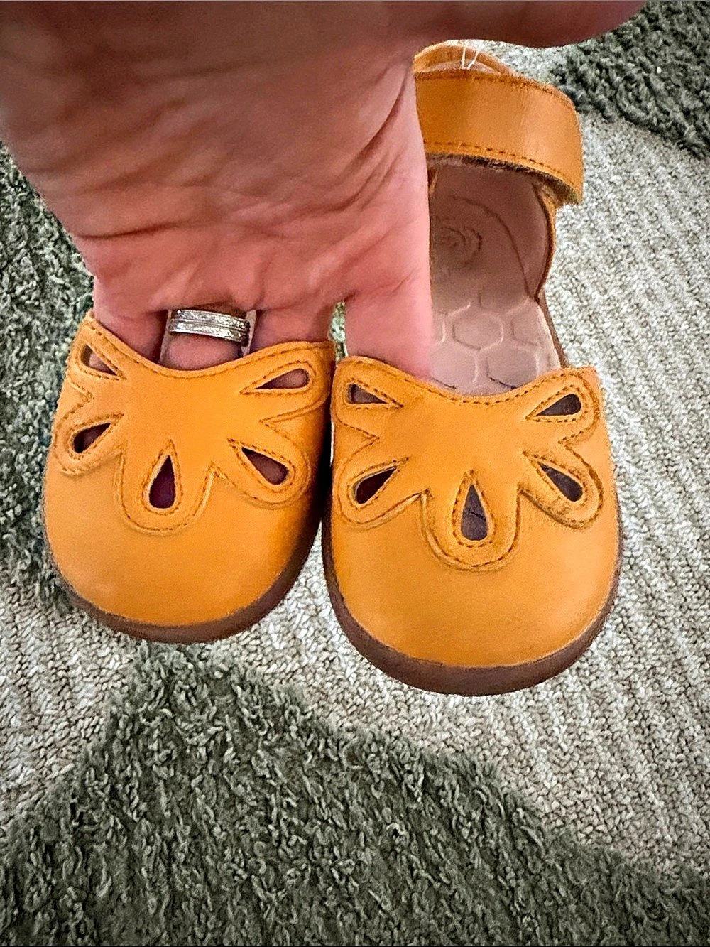Livie & Luca Petal Sandals Cutout Orange & Brown US 11 - Picture 5 of 7